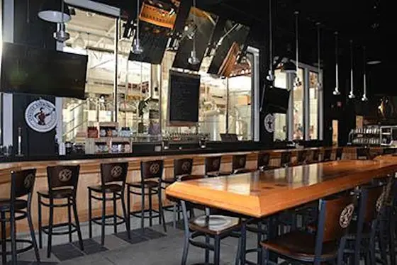 Detroit Speed Dating for Michigan Singles Age 30s/40s Rivertown — photo 6