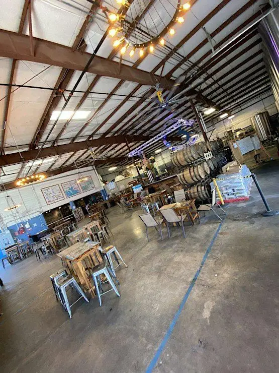 Tampa St.Pete Speed Dating for Singles Age 38-54 3 Daughters St. Pete — photo 6