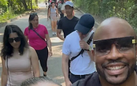 Christian Singles 'Walk N Mingle' - High Park - Sun. Nov. 1st (3-6pm). — photo 3