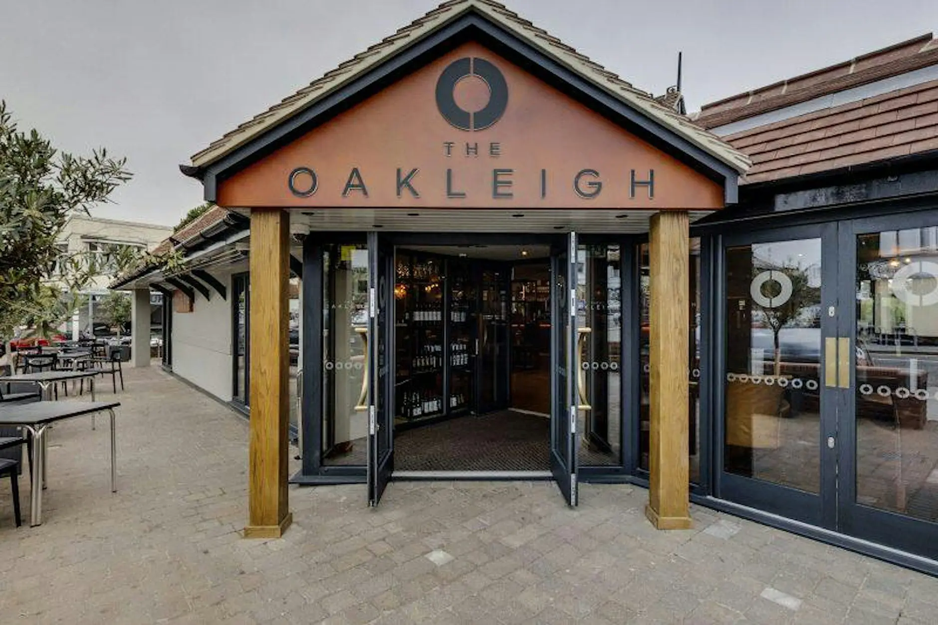 Over 50's Speed Dating at The Oakleigh, Leigh on Sea Over 50's Speed Dating at The Oakleigh, Leigh on Sea