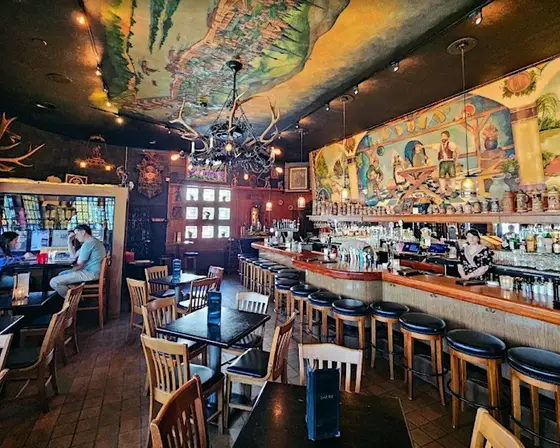 Milwaukee Speed Dating for Singles Age 27-45 Wisconsin at Von Trier — photo 5
