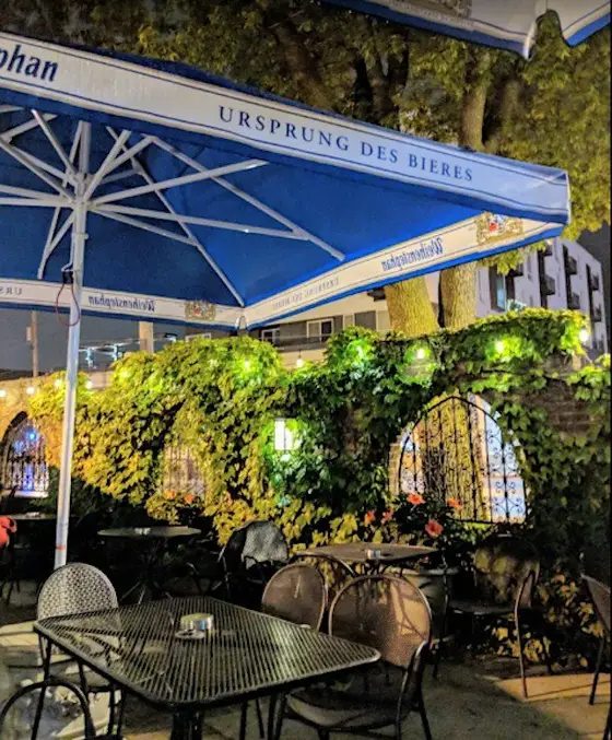 Milwaukee Speed Dating for Singles Age 46-59 Wisconsin at Von Trier — photo 6