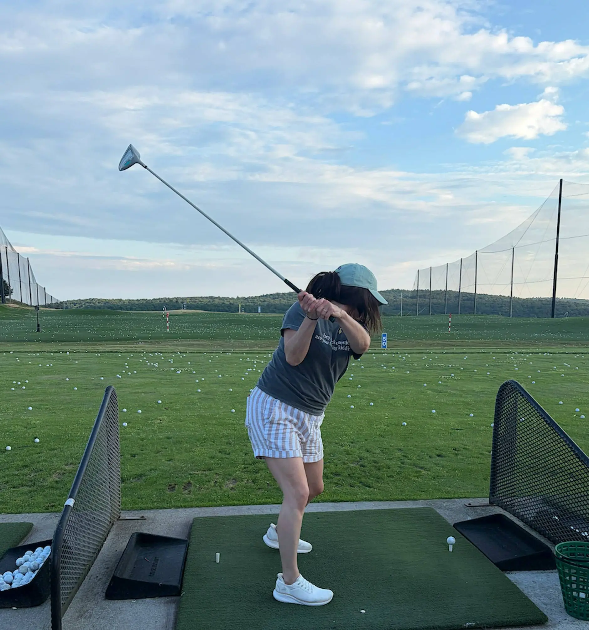 Singles Par-Tee! Singles Par-Tee!